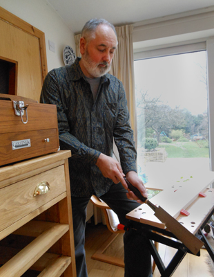 Mashud Darlington with Shokunin woodworking tool